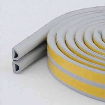 L'appartement est équipé d'un ruban d'étanchéité en caoutchouc silicone EPDM pour les accessoires de fenêtre et de porte en noir/gris/brun/blanc