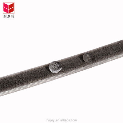 PP Fin Aluminium Fenêtres et portes Sceaux de pinceau à bande météo pour appartement Hauteur de pile 3-25mm / largeur 3-50mm