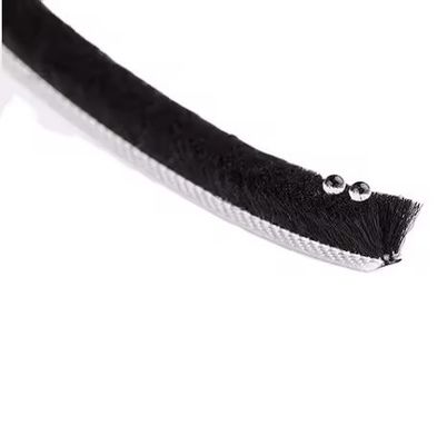 Hauteur de pile 3-25 mm Largeur 3-50 mm 100% PP Alloy Aluminium Strip Brush Température de décapage pour la porte de CLJ porte coulissante