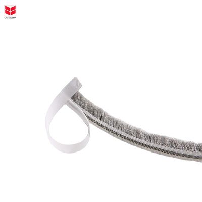 Pile météorologique autoadhésive en aluminium pour portes et fenêtres en laine, dans un design moderne et en noir/gris/marron/blanc/autres couleurs