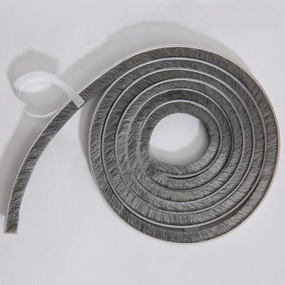 3-25mm Hauteur de pile Gris Noir Pile de laine personnalisée Porte et fenêtre Stripe météorologique Autonomie avec et certification ISO9001 2008