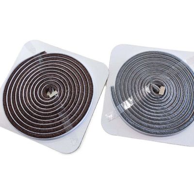 3-25mm Hauteur de pile Gris Noir Pile de laine personnalisée Porte et fenêtre Stripe météorologique Autonomie avec et certification ISO9001 2008