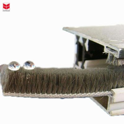 6.8 * 5 / 6 / 7 / 8 pinceau pile bande de jointure pour la porte et la fenêtre conception moderne hauteur de pile 3-25mm largeur 3-50mm